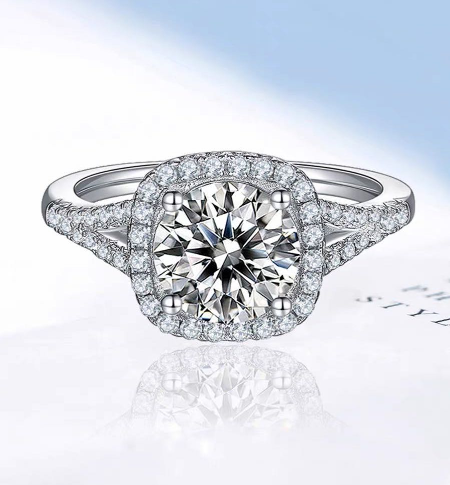 Moissanite Diamond Square Luxury Ring