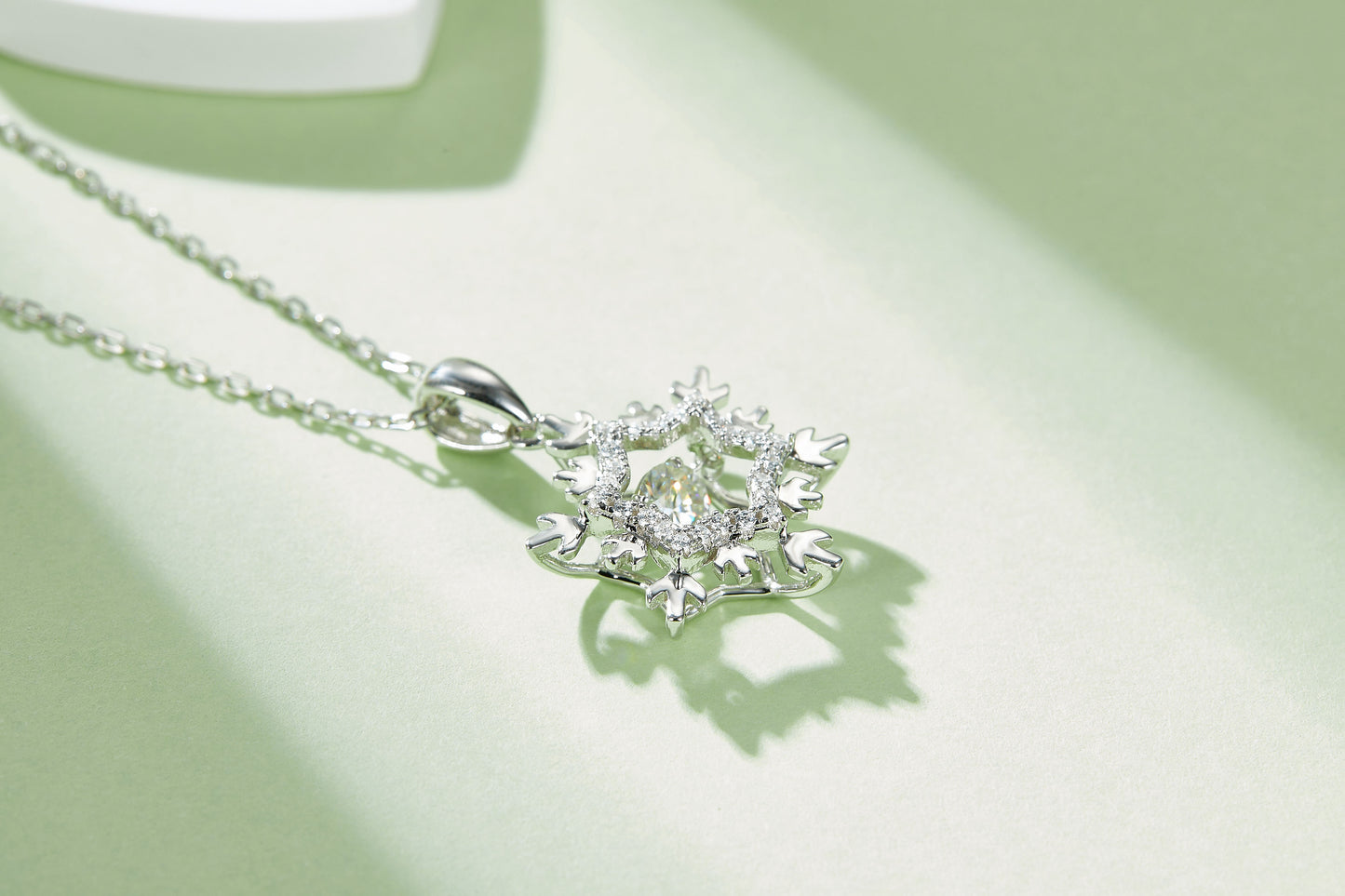 Moissanite Diamond Snowflake Dancing Pendant OLDJ
