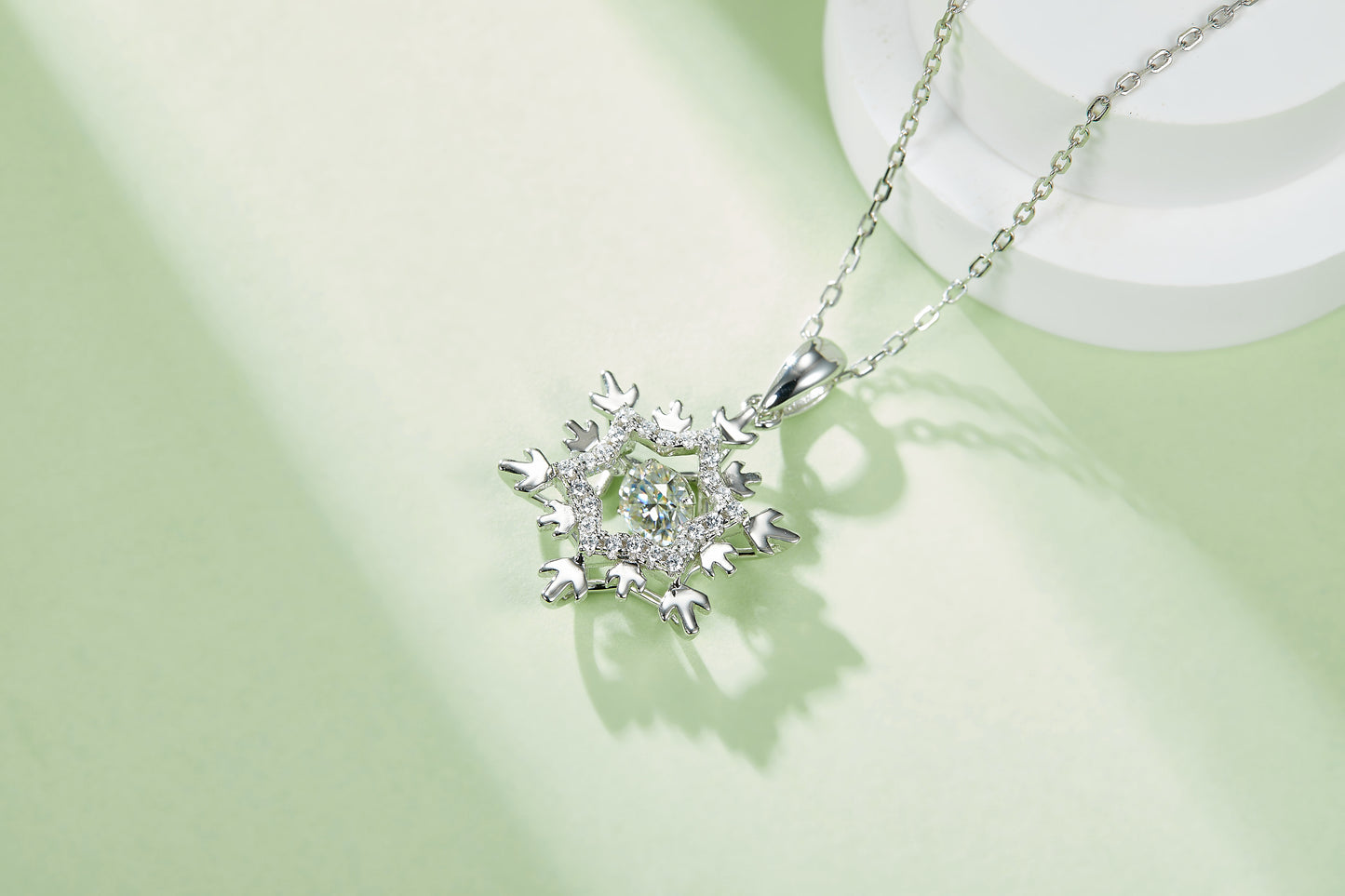 Moissanite Diamond Snowflake Dancing Pendant OLDJ