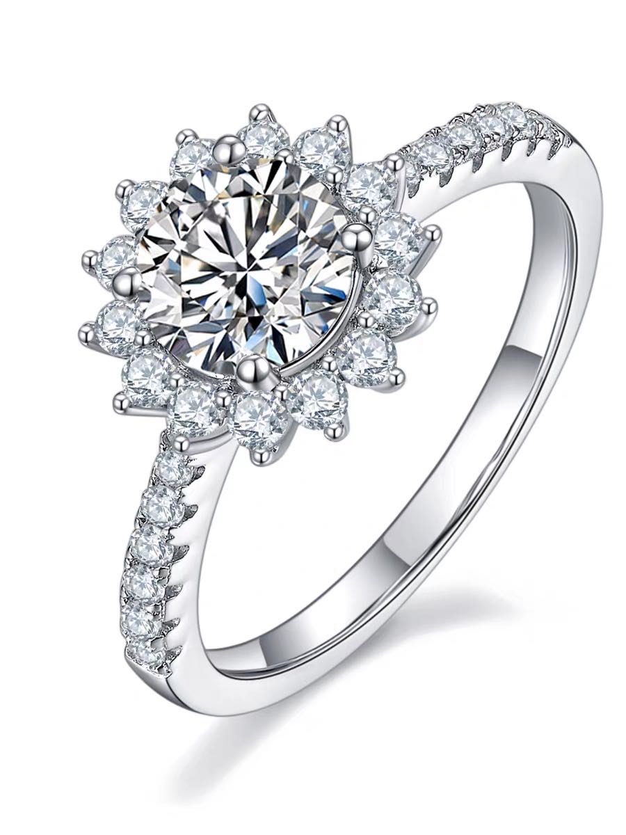 Moissanite Diamond Luxury Ring