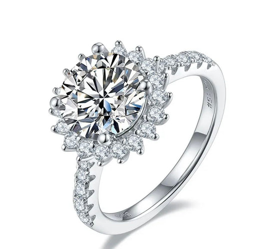 Moissanite Diamond Luxury Ring
